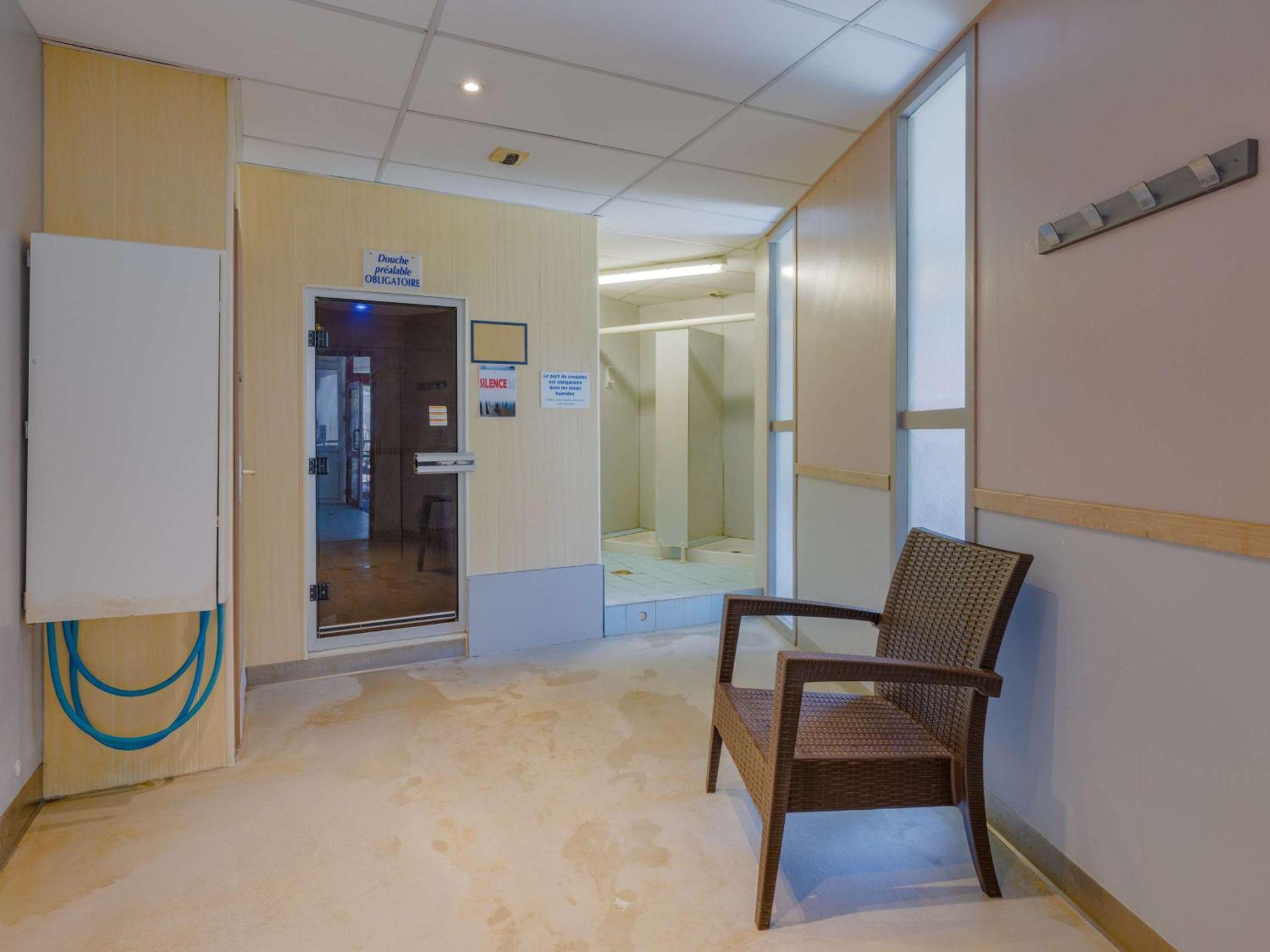 Mercure Lyon Est Villefontaine Exterior foto
